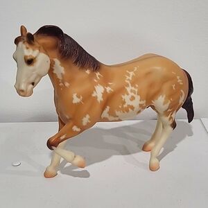 Breyer Salpicado
